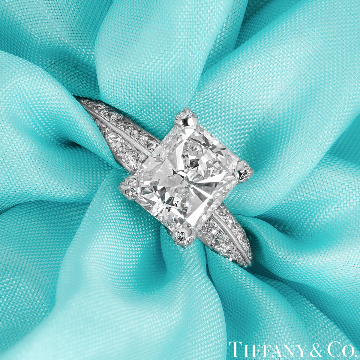 Celebrate love in all its forms with Tiffany Soleste®. The scintillating  double row of brilliant bead-set diamonds surrounds a cushion-c... |  Instagram